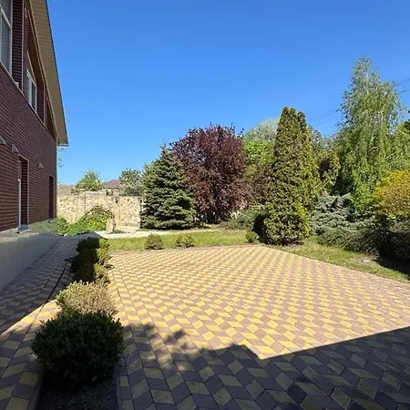 Cozy House With Landscape Design Near The Sea Vakantiehuis Odessa